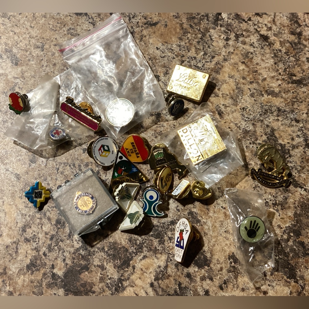 Very random lot of miscellaneous pins